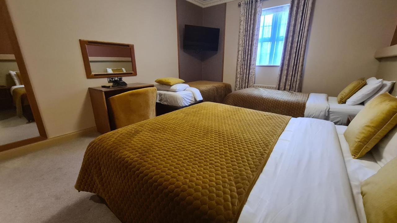 The Farnham Arms Hotel Cavan Kültér fotó