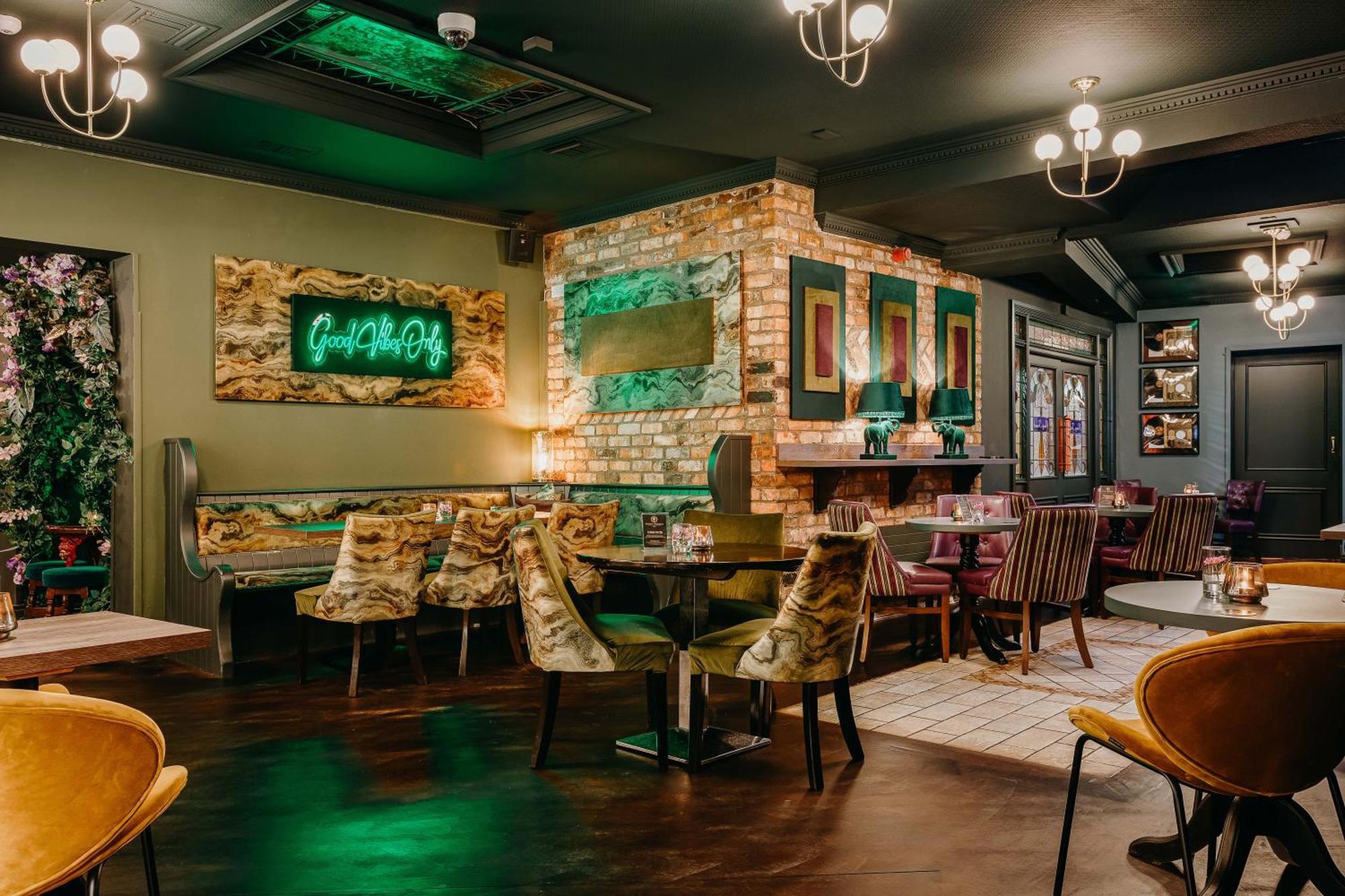 The Farnham Arms Hotel Cavan Kültér fotó